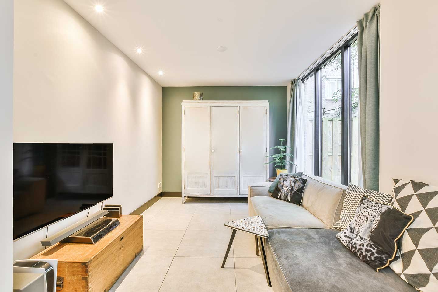 Spacious duplex